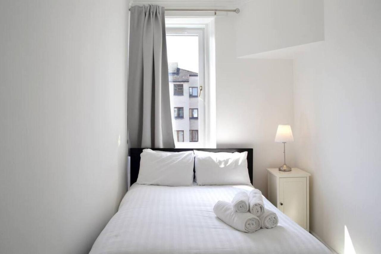Beautiful Scandi-Inspired One Bed In Stockbridge 爱丁堡 外观 照片